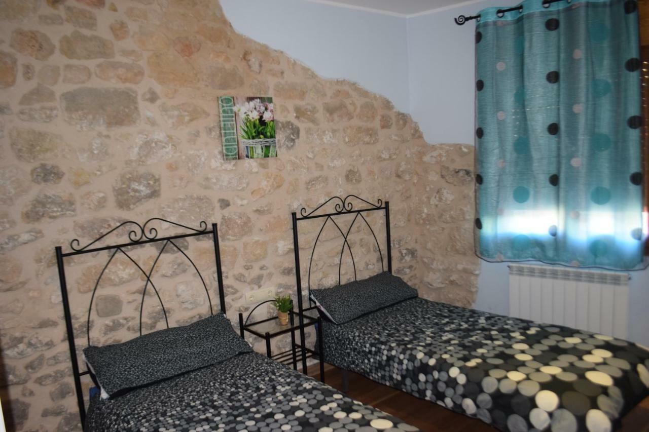 Apartamentos La Muralla Horta de Sant Joan Exterior photo